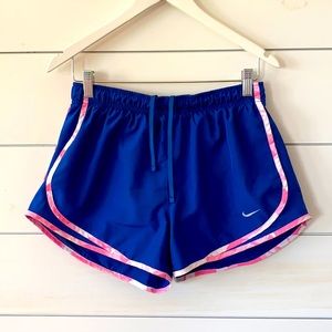 Nike Tempo Dri-Fit Shorts - Size M